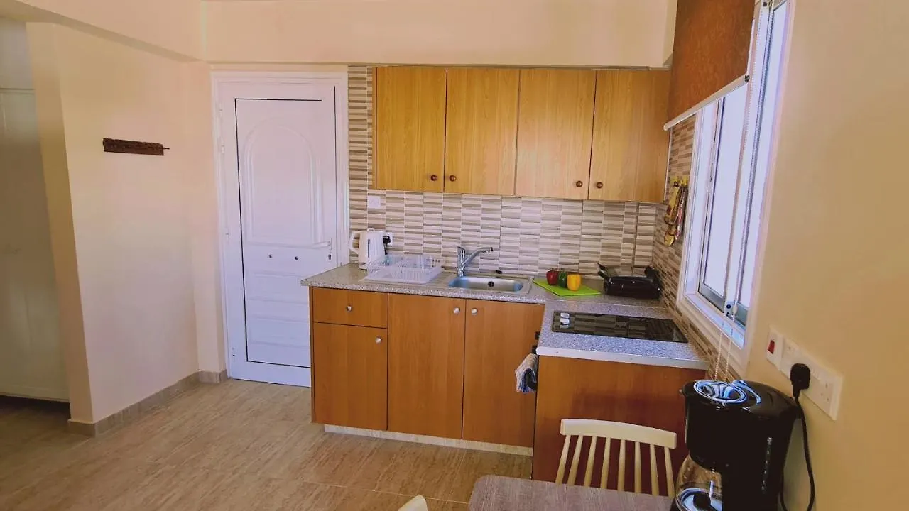 Stay Chill N' Joy Agia Napa Apartment